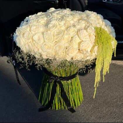 Heavenly Rose Cloud Bouquet